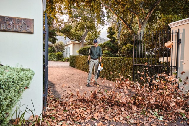 Stihl BGA160.0 Batteri løvblæser AP u/batteri-lader