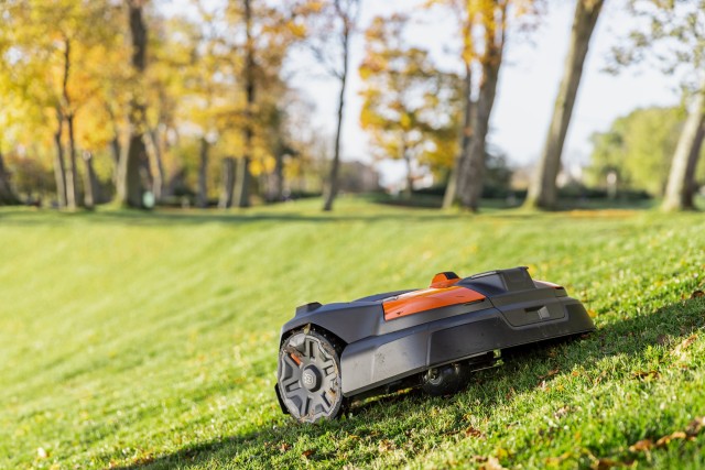 Husqvarna Automower® 560 EPOS®